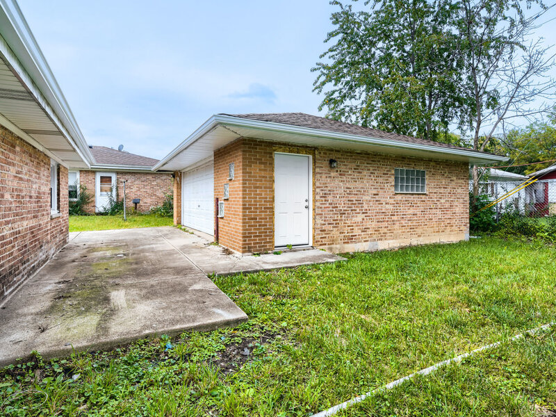 615 W 16th Place Chicago Heights IL 60411
