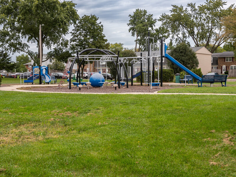 953 Miller Avenue Streamwood IL 60107