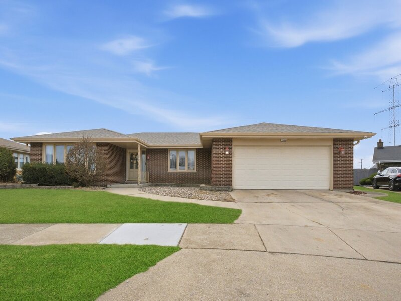7545 Halesia Court Orland Park IL 60462