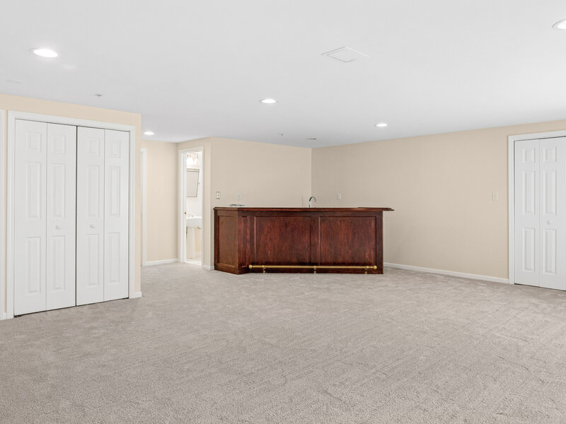 135 Tanglewood Drive Glen Ellyn IL 60137