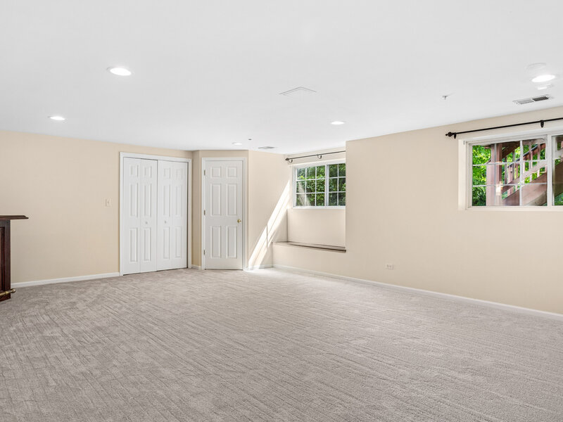 135 Tanglewood Drive Glen Ellyn IL 60137