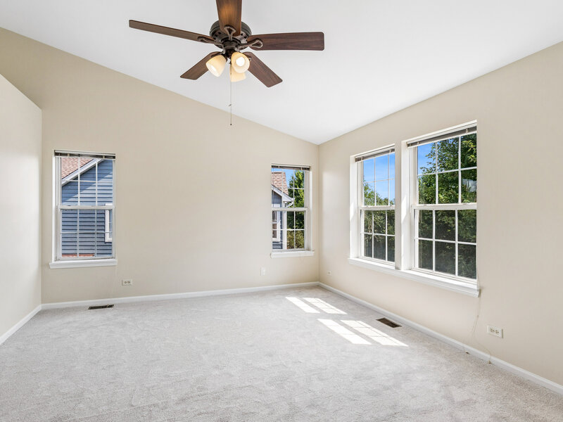 135 Tanglewood Drive Glen Ellyn IL 60137