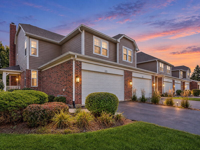 135 Tanglewood Drive Glen Ellyn IL 60137