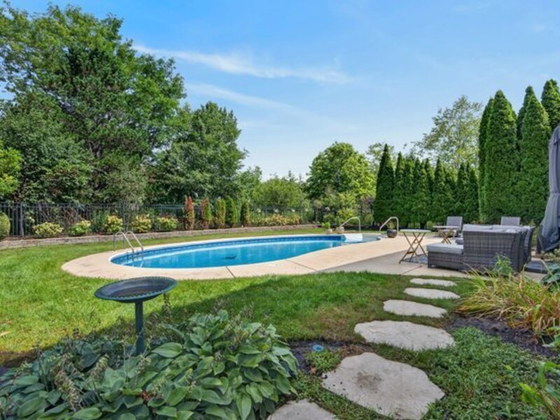 8024 Connor Drive Long Grove IL 60047