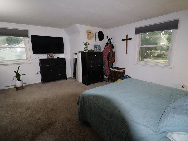 348 Cherrywood Road Buffalo Grove IL 60089