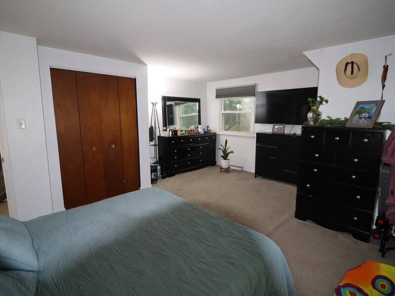 348 Cherrywood Road Buffalo Grove IL 60089