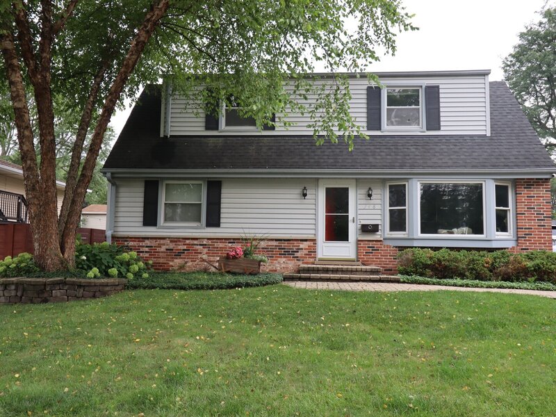 348 Cherrywood Road Buffalo Grove IL 60089