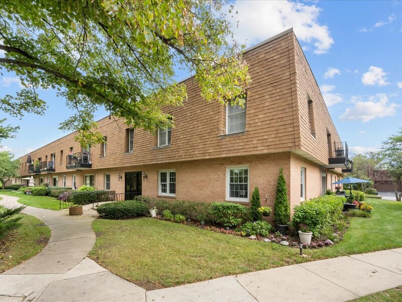 1230 Park Avenue Highland Park IL 60035