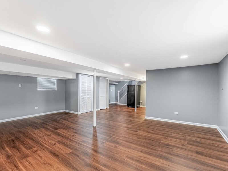 8015 S Justine Street Chicago IL 60620