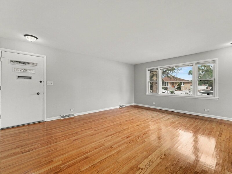 16518 Dobson Avenue South Holland IL 60473