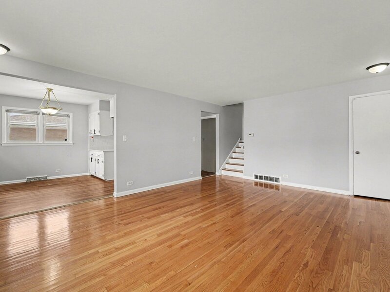 16518 Dobson Avenue South Holland IL 60473