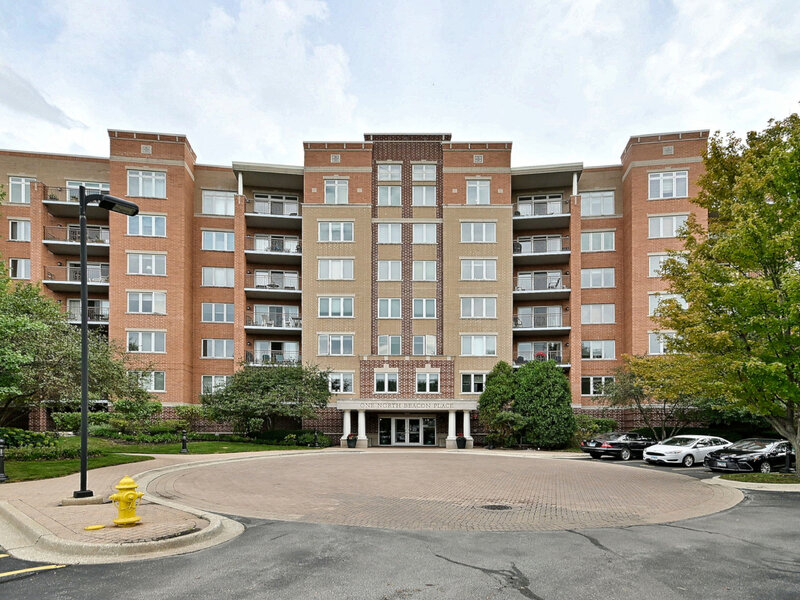 1 N Beacon Place La Grange IL 60525