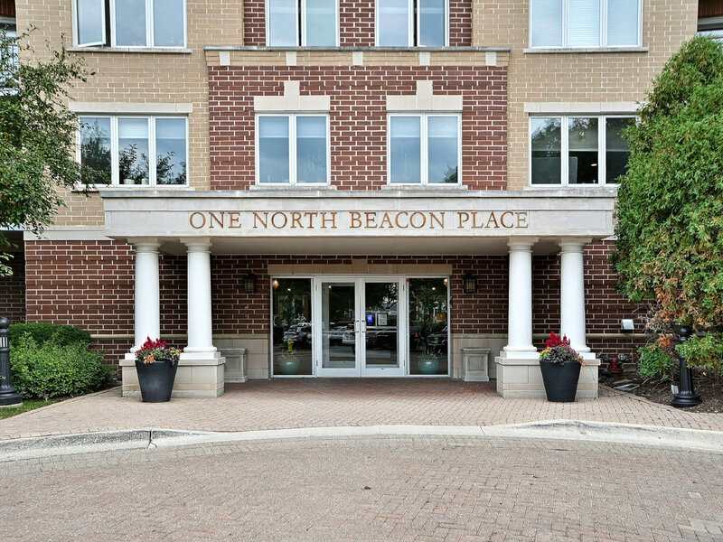 1 N Beacon Place La Grange IL 60525
