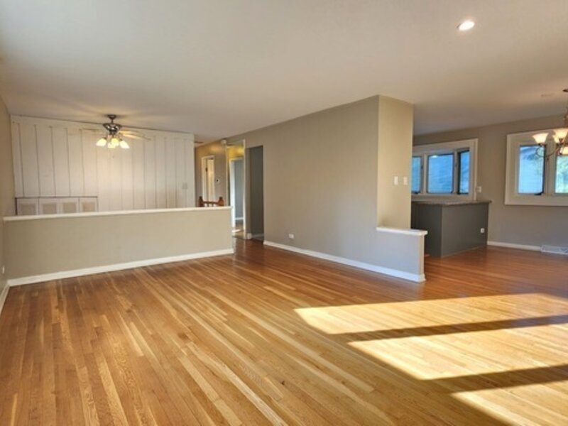 132 N Kitson Drive Palatine IL 60074