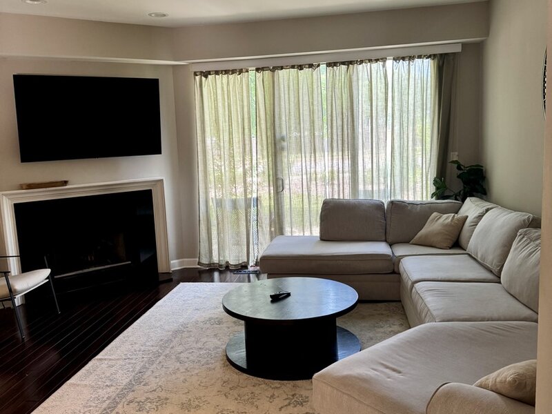 1160 Regency Drive Schaumburg IL 60193