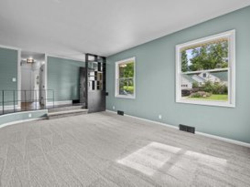 828 10th Street Bettendorf IA 52722