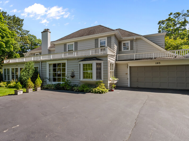 195 Maple Hill Road Glencoe IL 60022