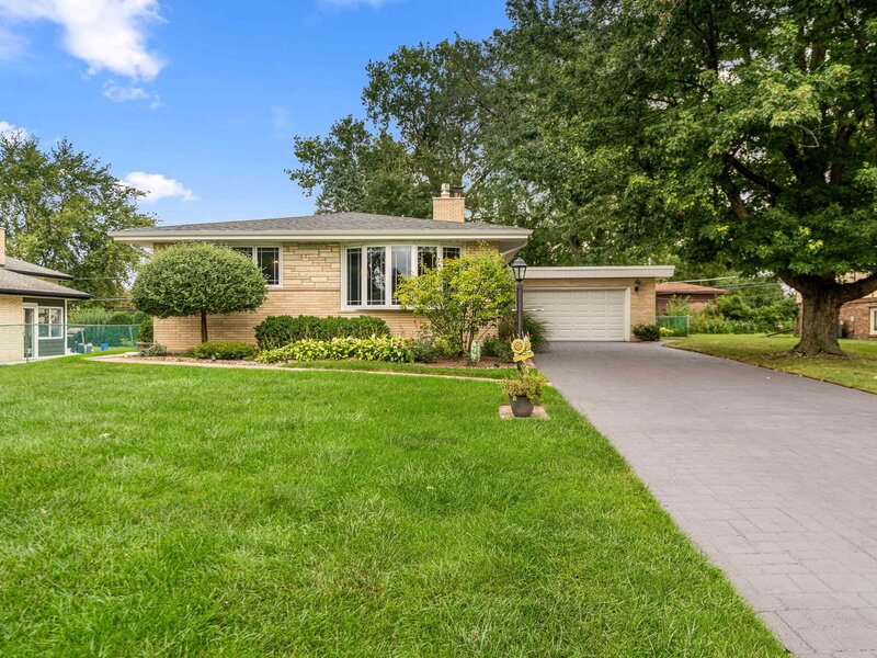 12449 S Mcvickers Avenue Palos Heights IL 60463