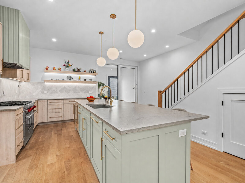 2640 N Bosworth Avenue Chicago IL 60614