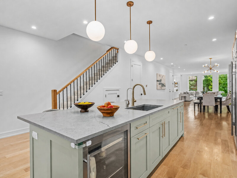 2640 N Bosworth Avenue Chicago IL 60614