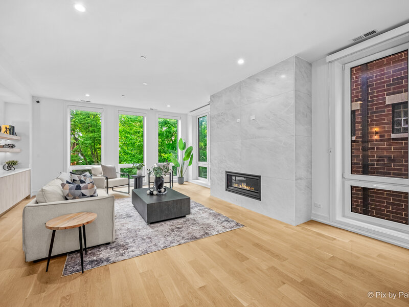 2640 N Bosworth Avenue Chicago IL 60614