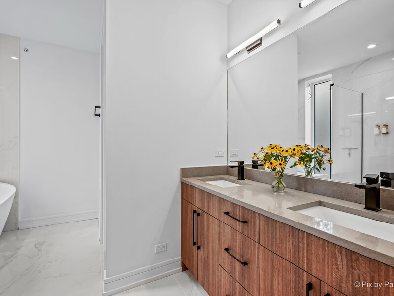 2640 N Bosworth Avenue Chicago IL 60614