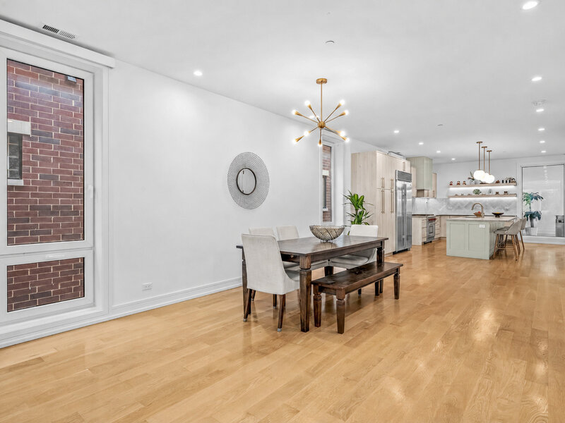 2640 N Bosworth Avenue Chicago IL 60614