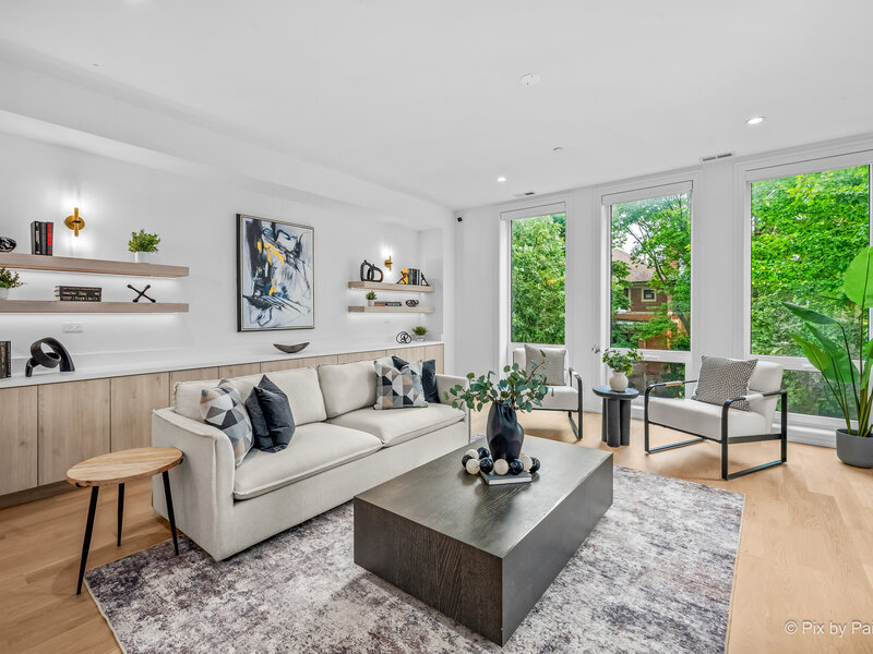 2640 N Bosworth Avenue Chicago IL 60614