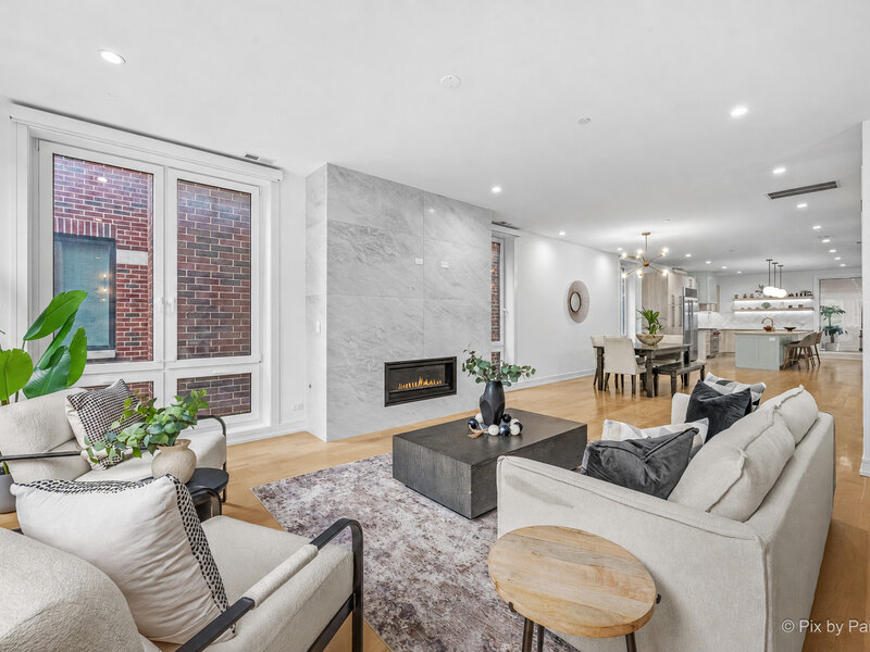 2640 N Bosworth Avenue Chicago IL 60614
