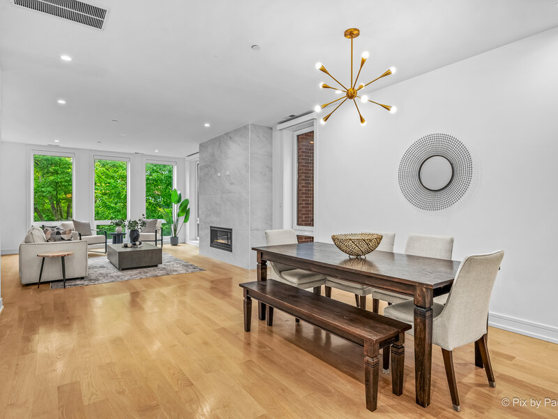 2640 N Bosworth Avenue Chicago IL 60614