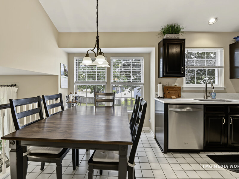 195 Meadow Lakes Boulevard Aurora IL 60504