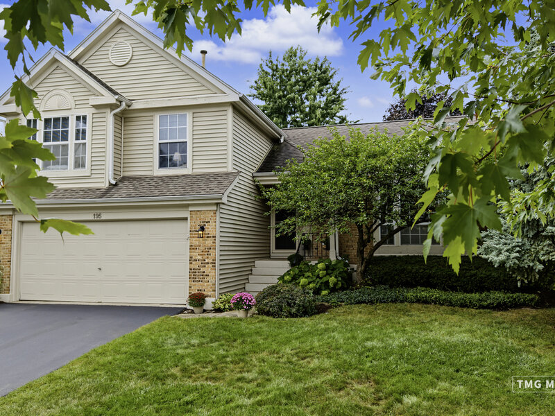 195 Meadow Lakes Boulevard Aurora IL 60504
