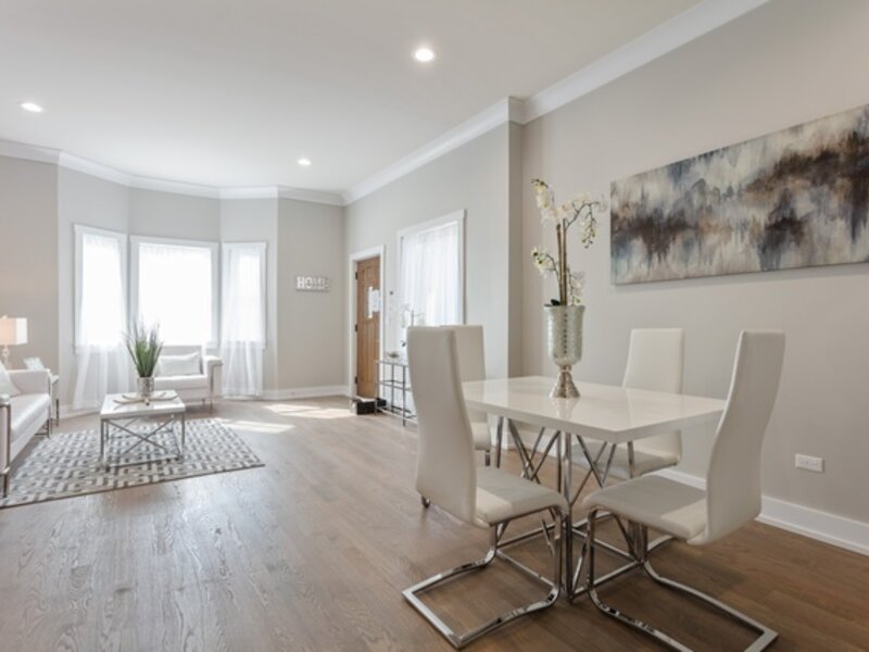 530 E 44th Place Chicago IL 60653