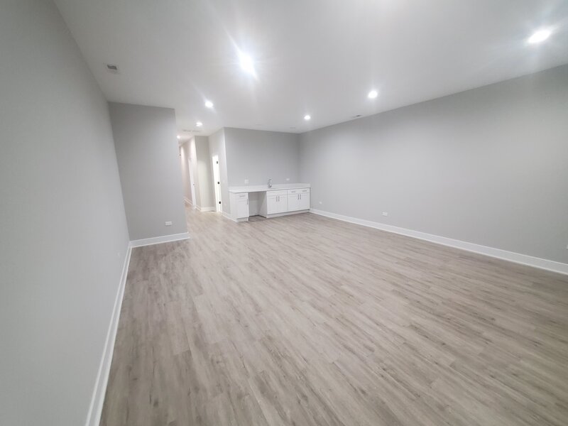 530 E 44th Place Chicago IL 60653