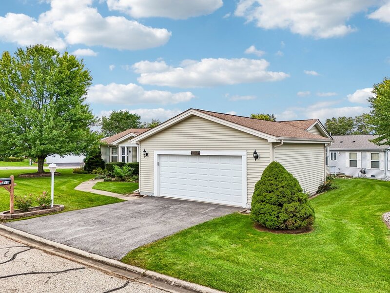 3519 Blue Heron Circle Grayslake IL 60030