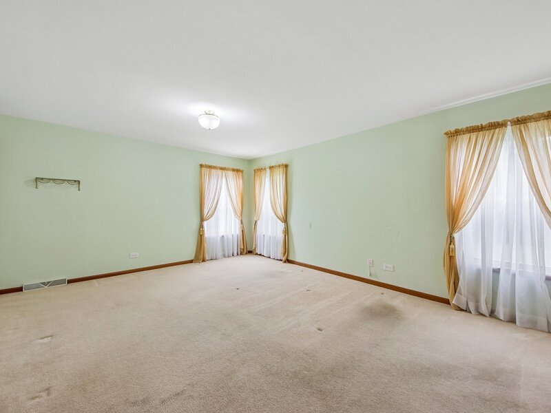 3519 Blue Heron Circle Grayslake IL 60030