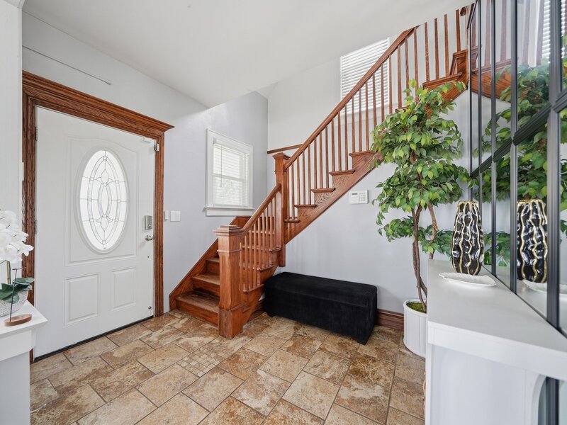 483 Barrett Street Elgin IL 60120