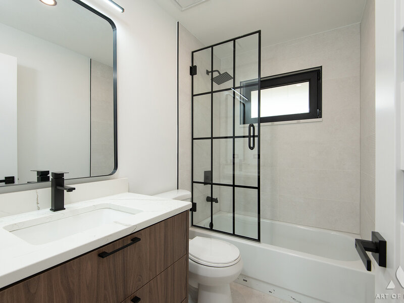 214 Cambridge Lane Bloomingdale IL 60108