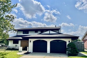 Photo of 214 Cambridge Lane Bloomingdale IL 60108