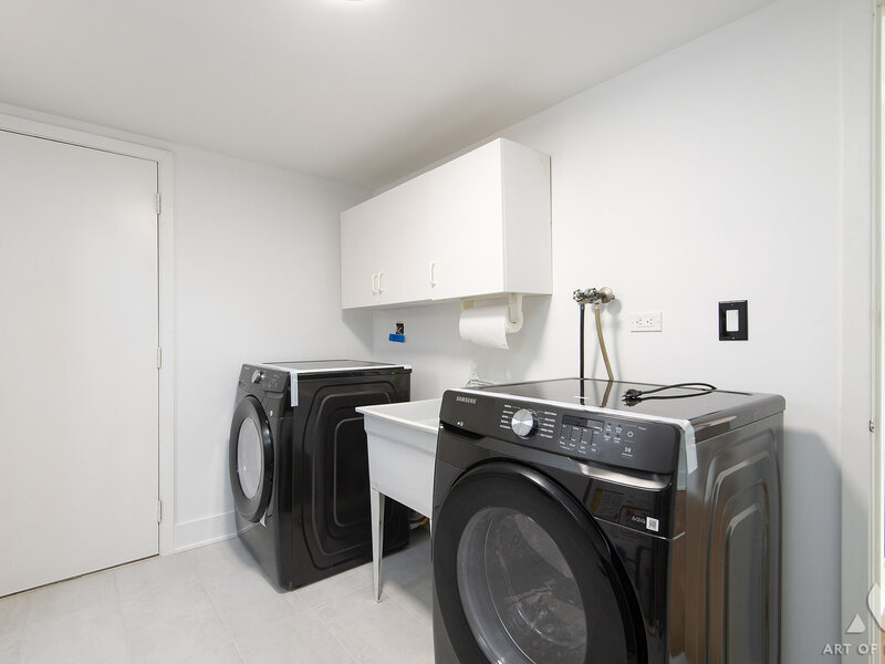 214 Cambridge Lane Bloomingdale IL 60108