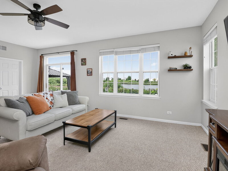 239 Bluegrass Parkway Oswego IL 60543