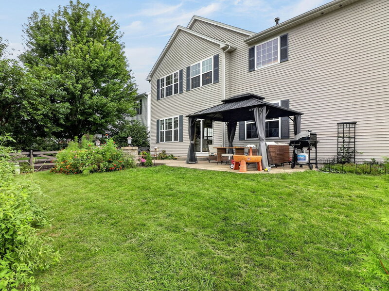 239 Bluegrass Parkway Oswego IL 60543