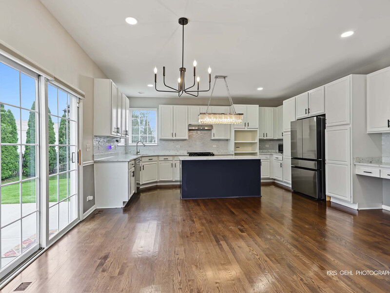 408 Pinehurst Court Gurnee IL 60031