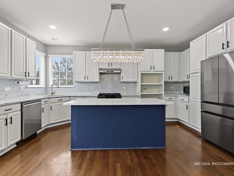 408 Pinehurst Court Gurnee IL 60031