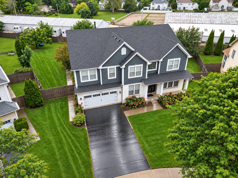 408 Pinehurst Court Gurnee IL 60031