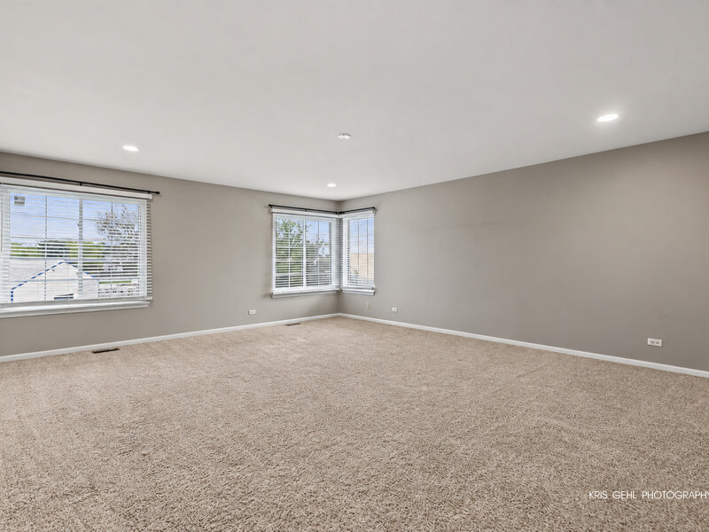 408 Pinehurst Court Gurnee IL 60031