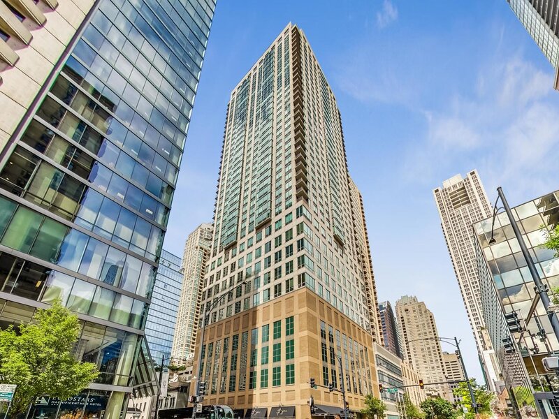 2 E Erie Street Chicago IL 60611