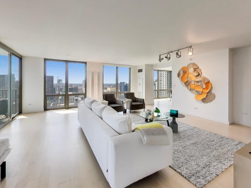 2 E Erie Street Chicago IL 60611