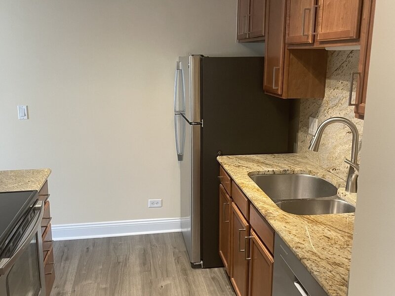 650 Perrie Drive Elk Grove Village IL 60007