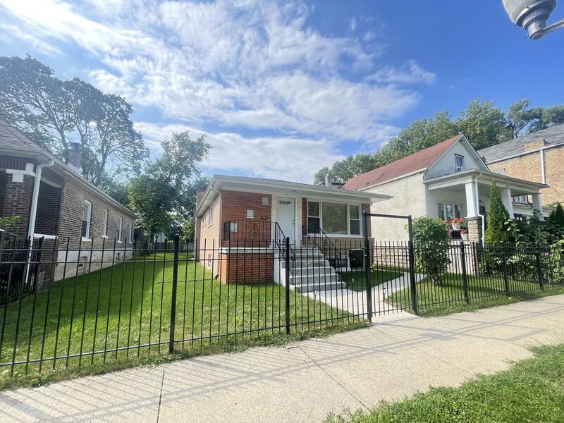 847 W 50th Street Chicago IL 60609